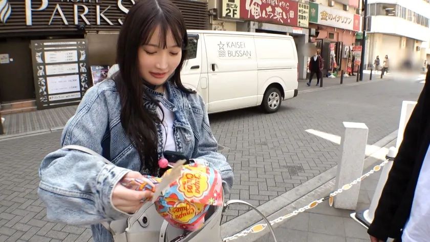 【弓乃りむ】マジ軟派、初撮。 1936 ハタチにして酒好きの明らかに遊び慣れてる黒髪女子！インタビュー時に飲んだス●ゼロを全放出するかの如く潮吹き！大人しそうなのは顔だけ！血管浮き出た大きめ乳輪の爆乳を揺らしてイキまくり！