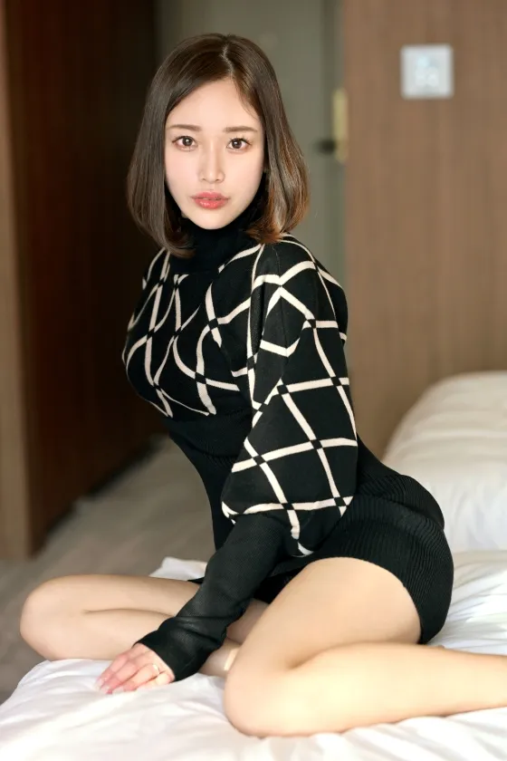 【しおかわ雲丹】ラグジュTV 1676 『夫に言われて来ました…』上品なのに何でも受け入れてしまう淫乱妻が夫の勧めでAV出演！喉奥でぐっぽりご奉仕フェラのあとは敏感な乳首を抓られながら膣奥を突かれ何度もハメ潮を吹いて絶頂を繰り返す！