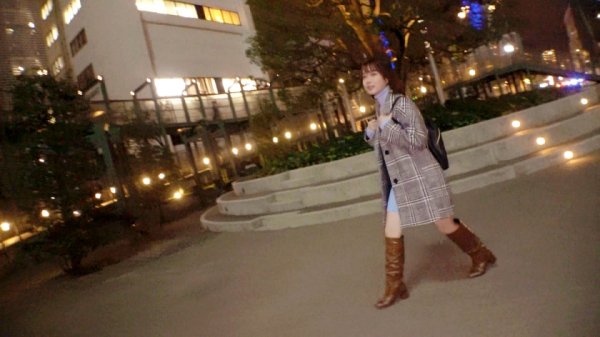 【本能的にエロい】20歳【超ドM体質】まおちゃん参上！普段は塾で英語の教師をしている彼女の応募理由は『いっぱい攻撃されたいんです…』とにかくドM！道端で【イラマチオ】リクエスト！真面目にエロい塾講師はデカチンに何度も何度もイカされ放心状態！本能に身を任せる美少女の鬼イキSEX絶対に見逃すな！