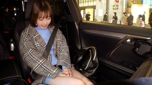 【本能的にエロい】20歳【超ドM体質】まおちゃん参上！普段は塾で英語の教師をしている彼女の応募理由は『いっぱい攻撃されたいんです…』とにかくドM！道端で【イラマチオ】リクエスト！真面目にエロい塾講師はデカチンに何度も何度もイカされ放心状態！本能に身を任せる美少女の鬼イキSEX絶対に見逃すな！