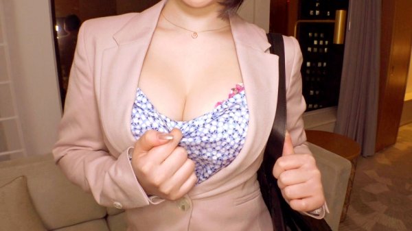 【皆川るい】【女の開花宣言】23歳【美人広報部】るいちゃん参上！仕事帰りにAV出演しちゃう彼女の応募理由は『女として開花させてほしい♪』季節は春！【桜の如く咲き乱れる】彼女の桜前線は急激に北上中！桜色の乳首に桜色のおマンコは敏感過ぎ！性に開花してしまった女の乱れ咲きSEX絶対に見逃すな！