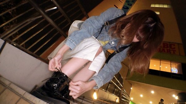 【森日向子】【サラブレッド美少女】20歳【馬肉屋の看板娘】ひなこちゃん参上！大学に通いながら馬肉屋でバイトをしている彼女の応募理由は『人にエッチを見られたくて…』驚きの性癖！【馬並のデカチン希望】激しいエッチが大好きな【じゃじゃ馬娘】グラインド騎乗位は必見！【百万馬力ピストン】立ち馬ックで鞭打たれイキよがる絶頂SEX絶対に見逃すな！