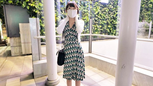 【藍澤りく】【メガネ美女】【淫猥な女教師】りくちゃん参上！生徒の鏡である教師の応募理由は『オナニーでは足りなくなって…♪』ひとりエッチでもう我慢の限界！そろそろ、ザーメンのニオイや味を思い出したい！？【精子ソムリエ】生徒に言えない不純異性交遊で夜の授業開始♪マンコを掻き回され絶頂しまくり！大好きな中イキ超絶3Pセックス絶対に見逃すな！！