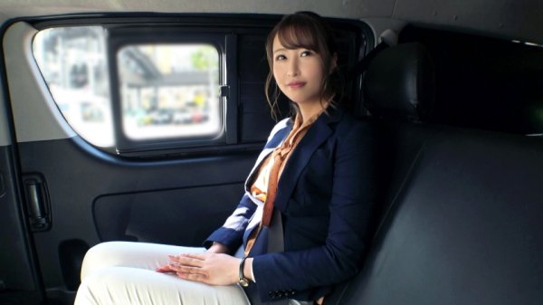 【三尾めぐ】【美人OL】【清楚でドエロ】めぐちゃん登場！『寝れないからセックスをw』仕事でイライラで毎日寝れない。そんな時はセックスで解消！？イキまくれば疲れ果てて、ぐっすり寝れるでしょ♪『セックスは睡眠導入剤です！』【即イキ】【大量潮吹き】セックスが生きがいっと豪語する彼女はとにかくイキまくります！！中イキ大好きOLはこれでもかと即イキ連発！！絶頂するたびに吹きまくる大量潮吹きスプラッシュSEXを見逃すな！