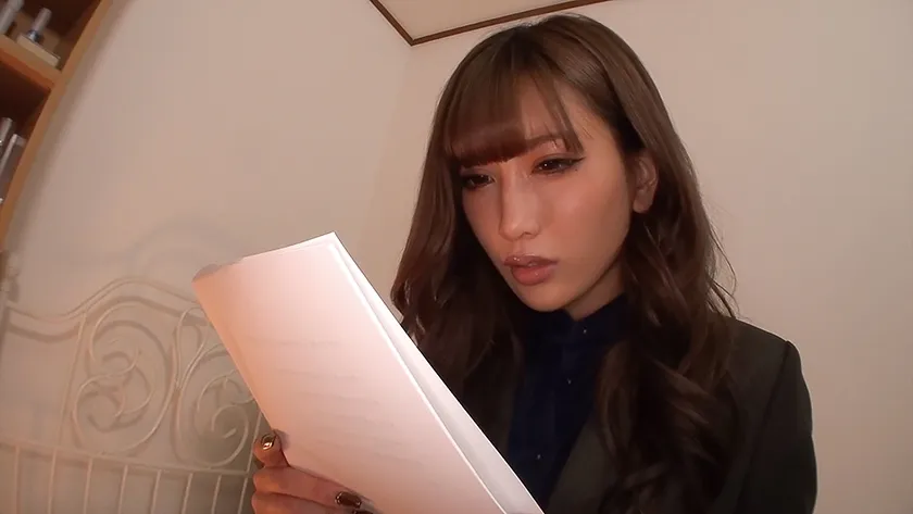 【官能小説家×編集者】初老の小説家に飼われた女編集者 AIKA