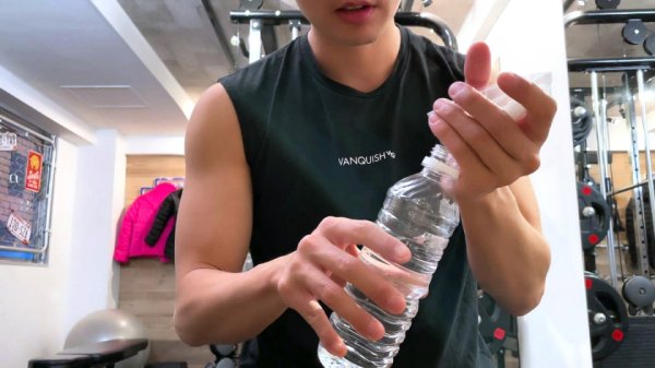 【朝陽えま】一途な爆尻美女と筋トレ＆媚薬！！生殖衝動MAXで発情パロメーター振り切れ衝動的浮気SEX！！生チン突入で喘いで震えてケイレン大絶頂！！彼氏のコトなど忘れて目の前の他人棒に吸い付く美女の本能のSEXの宴…開幕！！/ラブホドキュメンタリー休憩2時間/97