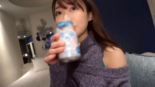 【東條なつ】【効果テキメン激潮媚薬！！】マジ美少女ガールズバー店員にドランク＆媚薬で爆潮モードに突入！！ド淫乱ガンギマリの潮吹きマ○コ！！本性解放でスレンダー美肉感尻をフリフリ連続ケイレン絶頂！！一度の大中出しでは収まらない…性欲増しのマシ美少女との2回戦…必見です！！/ラブホドキュメンタリー休憩2時間/媚薬SP/03