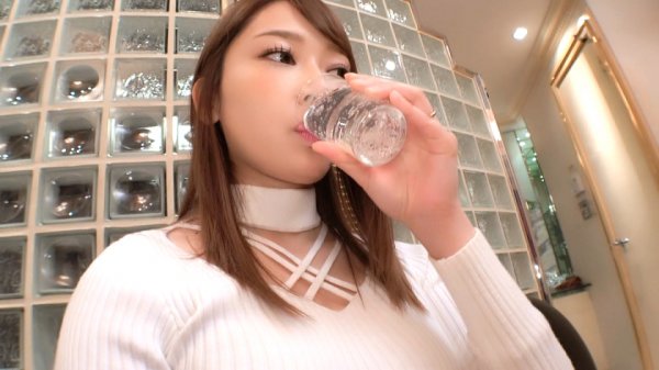 【丹羽すみれ】【令和最強の淫尻背面座位の媚薬持参する変態美女妻！！爆潮編】淫尻の中出し誘う不貞妻とガンギマリ変態浮気性交記録！！大きな瞳の美顔＆淫尻ボディの中身は性欲120%持参媚薬で潮吹き連発1200%マシマシのガチド淫乱SEX！！令和最強の背面騎乗位でのプルプルピストンを刮目せよ！！/ラブホドキュメンタリー休憩2時間/媚薬SP/04