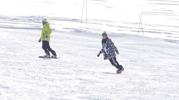 【波多野結衣】潮吹きざんまい＆連続中出し！！冬のゲレンデでゲットした銀座の高級クラブ嬢がナンパチ●ポに撃沈イキまくり！ｗｗｗ