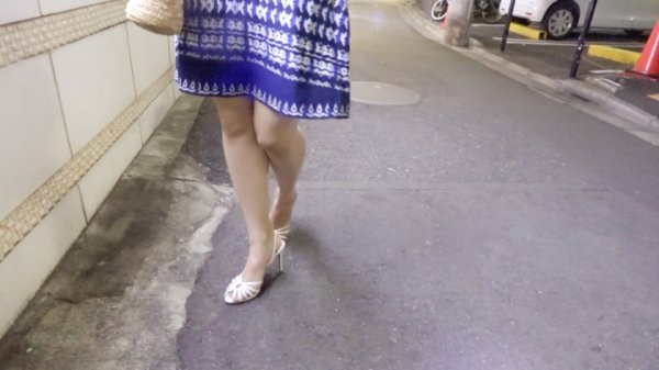 【宇流木さら】【裏風俗】顔・乳・尻・声！！すべてがエロい美スタイル女子大生がフルスロットル絶頂！中出しだけじゃ出しきれないザーメンおかわりフェラ⇒キンタマに残った精子ぜ〜んぶ顔射で受け止める2連射SEX！