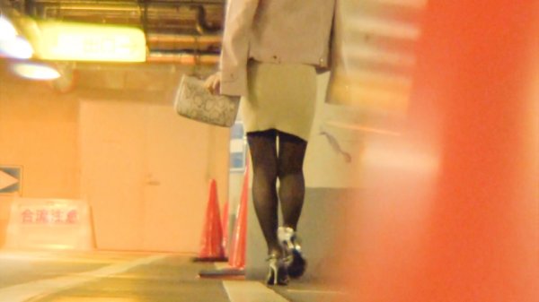 【鈴木さとみ】泥酔した寝込みを襲われてスケベ覚醒☆猥褻ランジェリーで男の理性を狂わせるEカップ淫女に鬼ピストン中出し！！