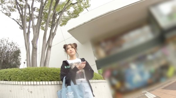 【花宮あむ】【個撮×潮逝きコスプレイヤー】Fカップ美巨乳で大人気の売れっ子レイヤー降臨！高飛車GALのビンカン膣内をデカチン征服する中出し＆顔射で精子まみれ！！