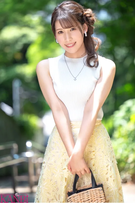 2年ぶりのおチ●コ挿入！エロ乳首×美くびれ巨尻シングルマザー 地方局アナウンサー 神崎くろえ 32歳 AVデビュー！