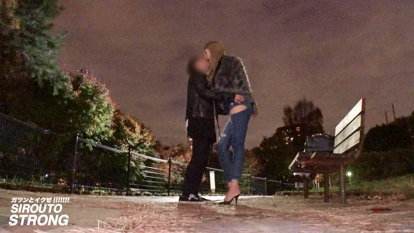 【渋谷華】【股下98cm/超美脚タワー】余分な前説、ヌルい前戯、一切無し！！イキなりフルスロットルで、立ってクンニ出来るレベルに脚が長い金髪ギャルをイカせまくるッ！！！「髪の毛引っ張ってブスって言われたい」とドMを拗らせたヤラレたがりギャルに11人がかりで代わる代わる本気ピストンをぶちこむ！！！身長は高いがマ◯コは極小！！首●めで興奮して締まりまくるギュウギュウ膣壁！！「もっと雑に突いてくださいぃいいッ！！」と懇願するギャルをひたすら痙攣絶頂させる60分一本勝負ッ！！！