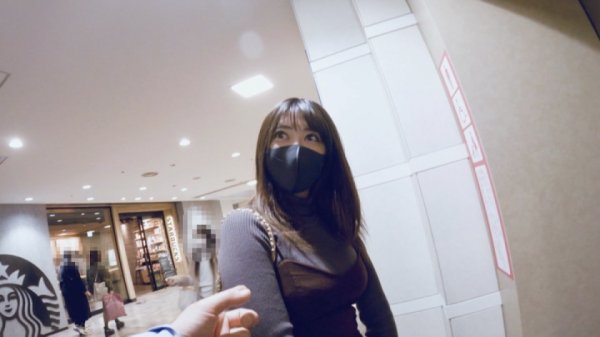 【山本蓮加】Gカップ爆乳の肉食系ガールズバー店員に中出し！！ツンデレ気質の敏感ボディは絶頂回数測定不能！！