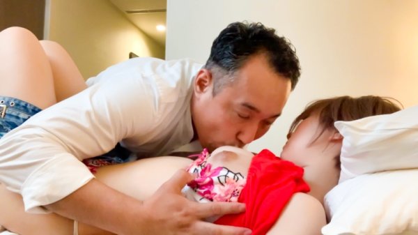 【ナマイキ娘に中出し成敗！！】「彼氏LOVEだしおっさんとSEXはムリ！！」と舐めた態度を取るパパ活女子を媚薬で発情させたら…自らチンポを求めておねだりしてくる雌犬ちゃんになっちゃいましたｗｗｗ