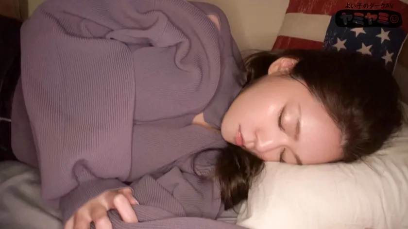 【橘メアリー 岬あずさ】ヤミヤミ007/パンツ丸見えで駐車場に落ちてた爆乳女＆変なくつ下の潮吹き過ぎ女/ヤミヤミアルコール