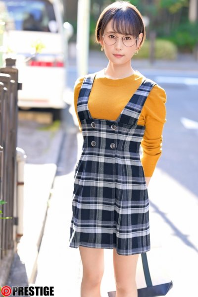 新・絶対的美少女、お貸しします。 111 浅井心晴(AV女優)22歳。