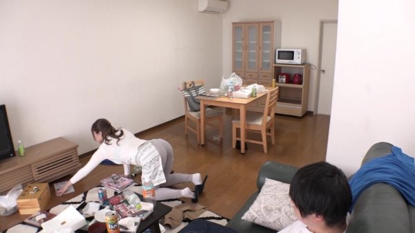 【朝日奈かれん 他】「もうイってるから許して！！」家事代行サービスで派遣されてきた美人スタッフのエロ過ぎるデカ尻に即挿れ！！杭打ちピストン中出し20発射！！！